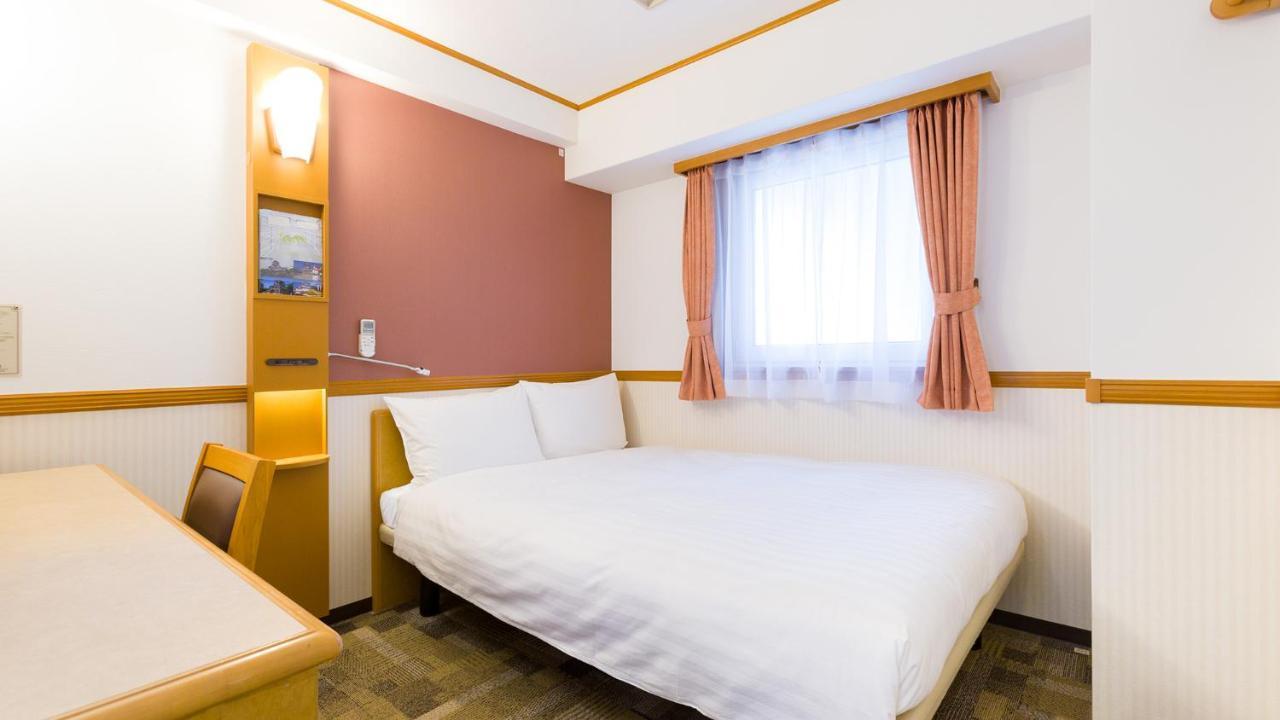 Toyoko Inn Yokohama Kannai Room photo