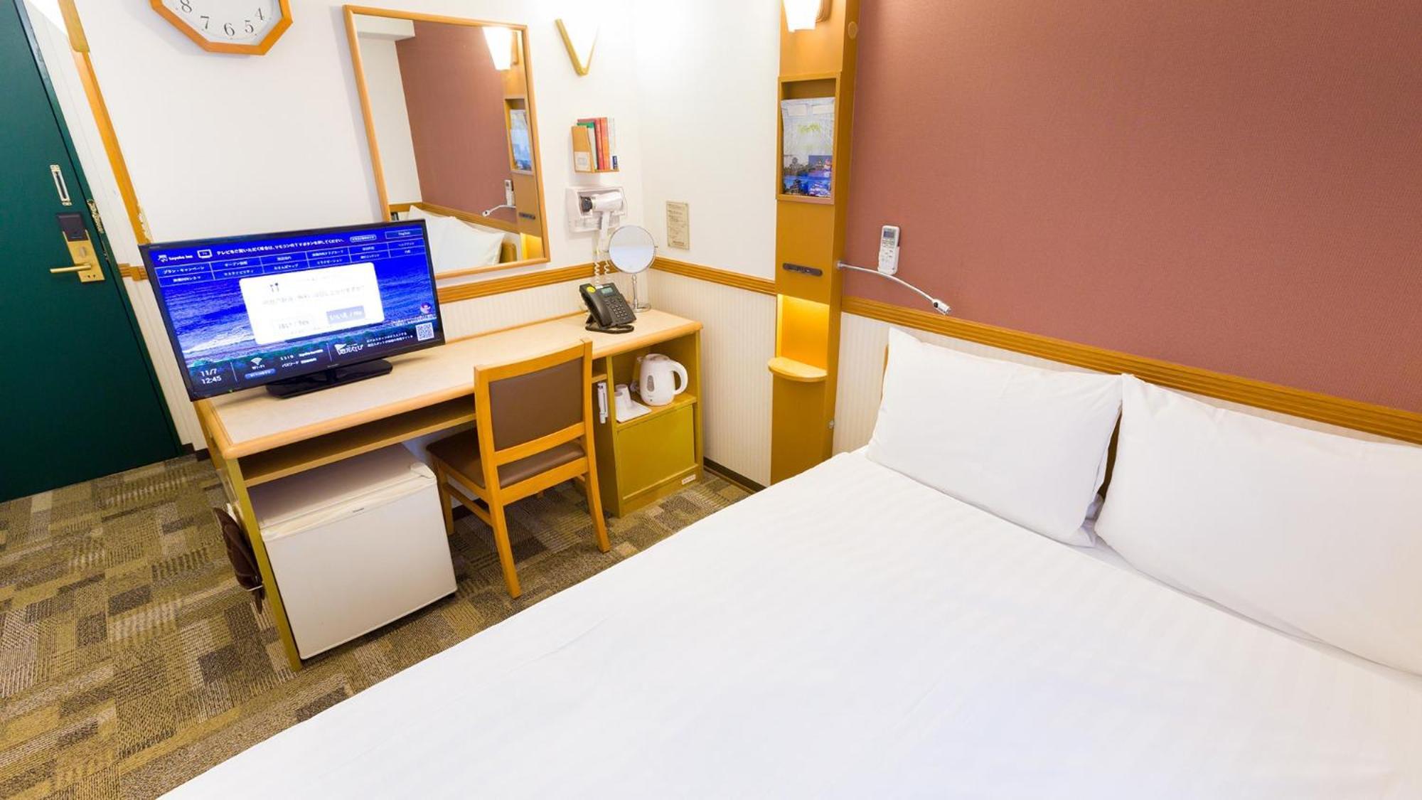 Toyoko Inn Yokohama Kannai Room photo